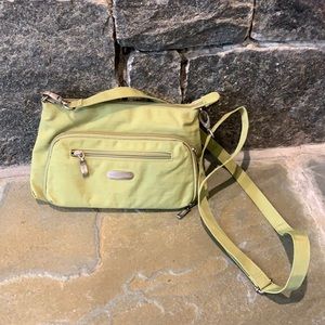 Baggallini Avocado Green Cross Body w Front Wallet